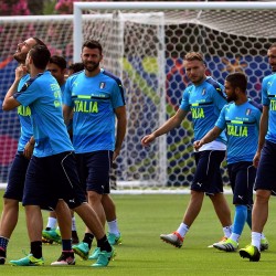 Will Italy be able to defeat the current World Champions?