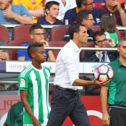 Will Gus Poyet be able to claw his first competitive win for Real Betis next time out?